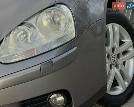 Серый Фольксваген Гольф, объемом двигателя 1.6 л и пробегом 170 тыс. км за 6600 $, фото 6 на Automoto.ua