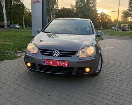 Серый Фольксваген Гольф, объемом двигателя 1.6 л и пробегом 196 тыс. км за 6399 $, фото 1 на Automoto.ua