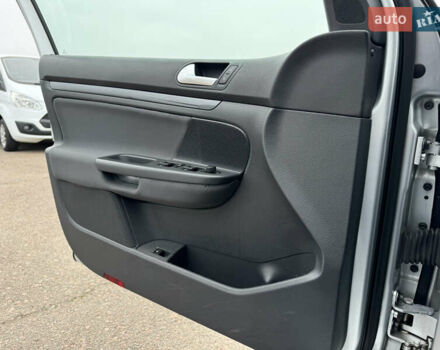 Сірий Фольксваген Гольф, об'ємом двигуна 1.4 л та пробігом 217 тис. км за 7800 $, фото 57 на Automoto.ua