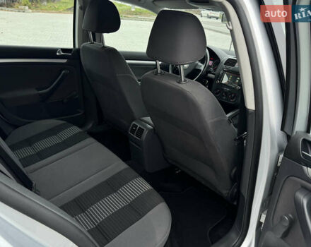 Серый Фольксваген Гольф, объемом двигателя 1.4 л и пробегом 249 тыс. км за 5999 $, фото 39 на Automoto.ua