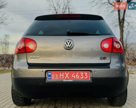 Серый Фольксваген Гольф, объемом двигателя 1.6 л и пробегом 170 тыс. км за 6600 $, фото 30 на Automoto.ua