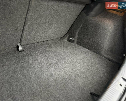 Серый Фольксваген Гольф, объемом двигателя 1.6 л и пробегом 227 тыс. км за 6300 $, фото 94 на Automoto.ua