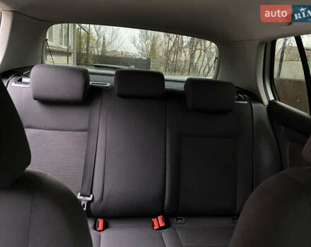 Сірий Фольксваген Гольф, об'ємом двигуна 1.39 л та пробігом 201 тис. км за 5400 $, фото 20 на Automoto.ua