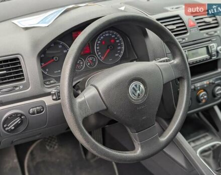 Серый Фольксваген Гольф, объемом двигателя 1.6 л и пробегом 177 тыс. км за 6650 $, фото 26 на Automoto.ua