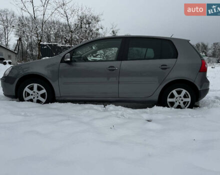 Серый Фольксваген Гольф, объемом двигателя 1.6 л и пробегом 247 тыс. км за 5550 $, фото 4 на Automoto.ua