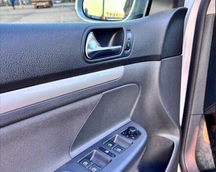 Сірий Фольксваген Гольф, об'ємом двигуна 1.4 л та пробігом 177 тис. км за 8500 $, фото 9 на Automoto.ua