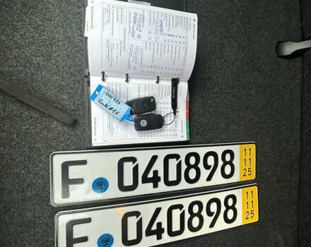 Серый Фольксваген Гольф, объемом двигателя 1.6 л и пробегом 202 тыс. км за 8300 $, фото 26 на Automoto.ua