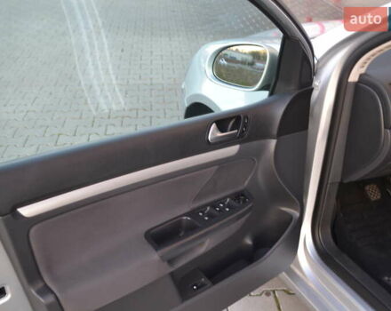 Сірий Фольксваген Гольф, об'ємом двигуна 1.6 л та пробігом 162 тис. км за 7200 $, фото 19 на Automoto.ua