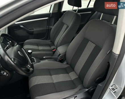 Серый Фольксваген Гольф, объемом двигателя 1.4 л и пробегом 249 тыс. км за 5900 $, фото 28 на Automoto.ua