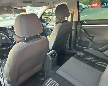 Сірий Фольксваген Гольф, об'ємом двигуна 1.39 л та пробігом 241 тис. км за 6199 $, фото 17 на Automoto.ua