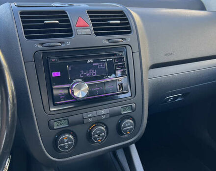 Сірий Фольксваген Гольф, об'ємом двигуна 1.4 л та пробігом 260 тис. км за 6000 $, фото 11 на Automoto.ua