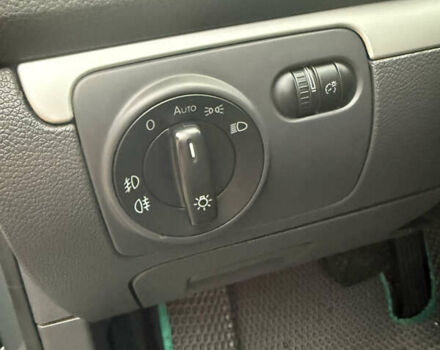 Серый Фольксваген Гольф, объемом двигателя 1.39 л и пробегом 275 тыс. км за 6250 $, фото 26 на Automoto.ua