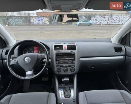 Серый Фольксваген Гольф, объемом двигателя 1.4 л и пробегом 233 тыс. км за 7500 $, фото 14 на Automoto.ua