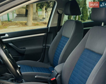 Серый Фольксваген Гольф, объемом двигателя 1.6 л и пробегом 170 тыс. км за 6600 $, фото 34 на Automoto.ua