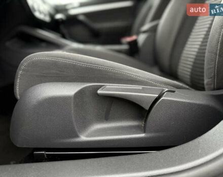 Серый Фольксваген Гольф, объемом двигателя 1.6 л и пробегом 227 тыс. км за 6300 $, фото 46 на Automoto.ua