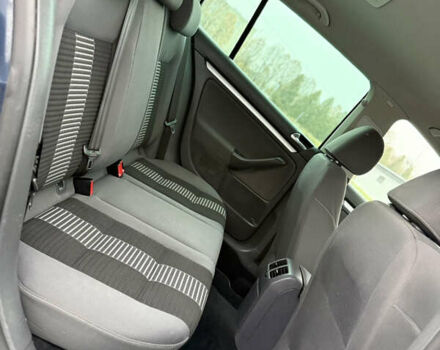 Серый Фольксваген Гольф, объемом двигателя 1.6 л и пробегом 227 тыс. км за 6300 $, фото 75 на Automoto.ua