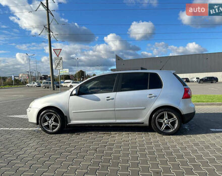 Серый Фольксваген Гольф, объемом двигателя 1.6 л и пробегом 270 тыс. км за 6000 $, фото 2 на Automoto.ua