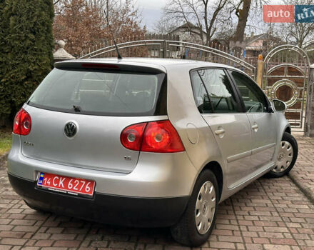 Сірий Фольксваген Гольф, об'ємом двигуна 1.6 л та пробігом 200 тис. км за 6999 $, фото 26 на Automoto.ua