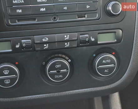 Сірий Фольксваген Гольф, об'ємом двигуна 1.6 л та пробігом 162 тис. км за 7200 $, фото 50 на Automoto.ua