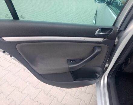 Серый Фольксваген Гольф, объемом двигателя 1.6 л и пробегом 240 тыс. км за 6500 $, фото 13 на Automoto.ua