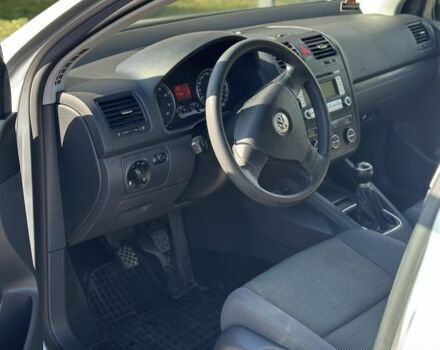 Серый Фольксваген Гольф, объемом двигателя 1.4 л и пробегом 217 тыс. км за 5450 $, фото 5 на Automoto.ua