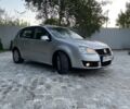 Серый Фольксваген Гольф, объемом двигателя 2 л и пробегом 350 тыс. км за 2400 $, фото 7 на Automoto.ua