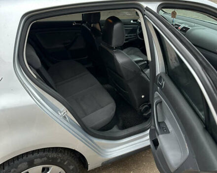 Серый Фольксваген Гольф, объемом двигателя 1.6 л и пробегом 320 тыс. км за 6299 $, фото 5 на Automoto.ua