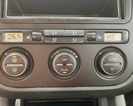 Серый Фольксваген Гольф, объемом двигателя 1.4 л и пробегом 217 тыс. км за 5550 $, фото 13 на Automoto.ua