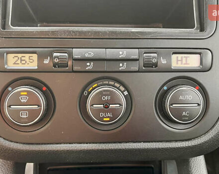 Серый Фольксваген Гольф, объемом двигателя 1.4 л и пробегом 217 тыс. км за 5649 $, фото 15 на Automoto.ua