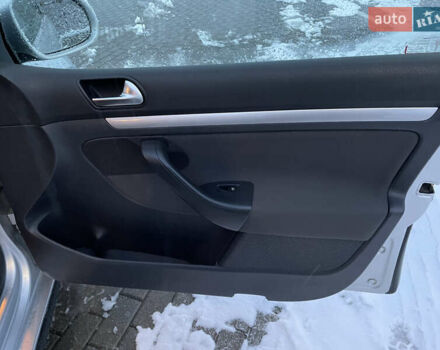 Сірий Фольксваген Гольф, об'ємом двигуна 1.6 л та пробігом 203 тис. км за 5700 $, фото 24 на Automoto.ua