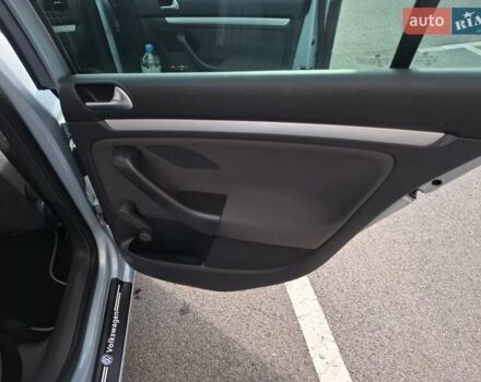 Сірий Фольксваген Гольф, об'ємом двигуна 1.6 л та пробігом 196 тис. км за 6800 $, фото 16 на Automoto.ua