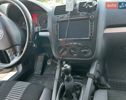 Сірий Фольксваген Гольф, об'ємом двигуна 1.39 л та пробігом 241 тис. км за 6199 $, фото 3 на Automoto.ua