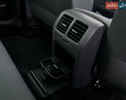 Серый Фольксваген Гольф, объемом двигателя 1.6 л и пробегом 170 тыс. км за 6600 $, фото 69 на Automoto.ua