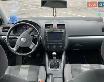 Серый Фольксваген Гольф, объемом двигателя 1.4 л и пробегом 184 тыс. км за 6999 $, фото 7 на Automoto.ua