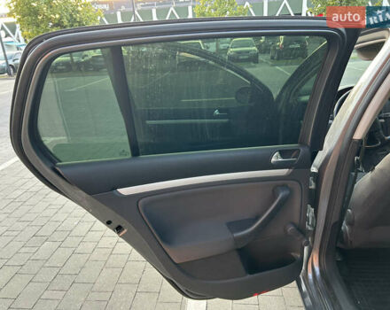 Сірий Фольксваген Гольф, об'ємом двигуна 1.39 л та пробігом 241 тис. км за 6199 $, фото 16 на Automoto.ua