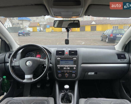 Серый Фольксваген Гольф, объемом двигателя 1.4 л и пробегом 191 тыс. км за 6350 $, фото 30 на Automoto.ua