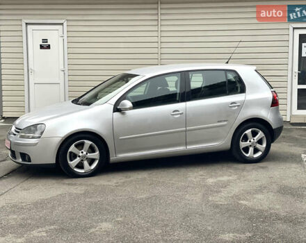 Серый Фольксваген Гольф, объемом двигателя 1.97 л и пробегом 261 тыс. км за 7700 $, фото 2 на Automoto.ua