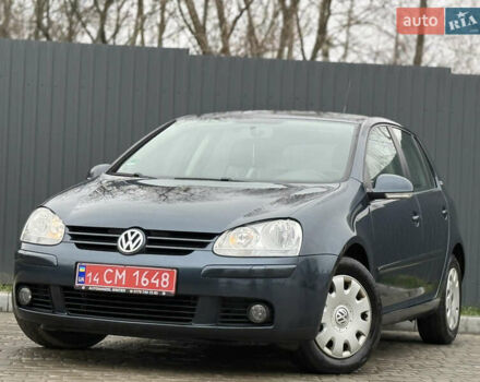Сірий Фольксваген Гольф, об'ємом двигуна 1.6 л та пробігом 229 тис. км за 5555 $, фото 2 на Automoto.ua
