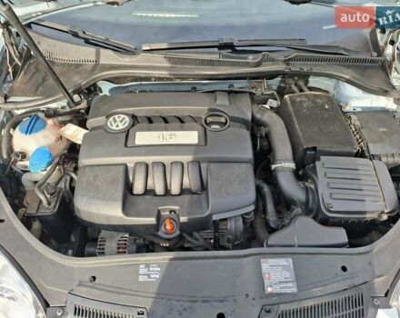 Сірий Фольксваген Гольф, об'ємом двигуна 1.6 л та пробігом 196 тис. км за 6800 $, фото 23 на Automoto.ua