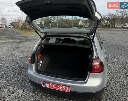 Сірий Фольксваген Гольф, об'ємом двигуна 1.6 л та пробігом 214 тис. км за 6200 $, фото 27 на Automoto.ua