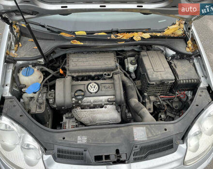 Серый Фольксваген Гольф, объемом двигателя 1.4 л и пробегом 184 тыс. км за 6999 $, фото 12 на Automoto.ua