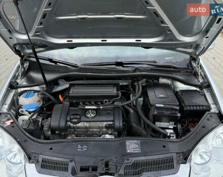 Серый Фольксваген Гольф, объемом двигателя 1.4 л и пробегом 251 тыс. км за 6450 $, фото 42 на Automoto.ua