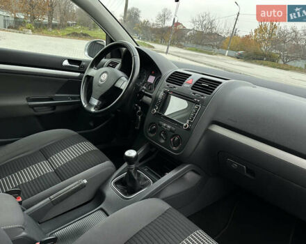 Сірий Фольксваген Гольф, об'ємом двигуна 1.4 л та пробігом 249 тис. км за 5900 $, фото 29 на Automoto.ua