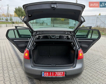 Серый Фольксваген Гольф, объемом двигателя 1.4 л и пробегом 204 тыс. км за 6350 $, фото 32 на Automoto.ua