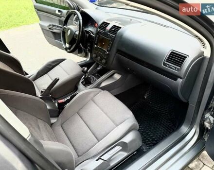 Серый Фольксваген Гольф, объемом двигателя 1.4 л и пробегом 170 тыс. км за 5299 $, фото 15 на Automoto.ua