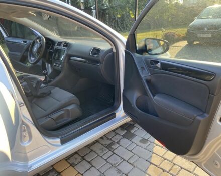 Серый Фольксваген Гольф, объемом двигателя 1.6 л и пробегом 314 тыс. км за 7050 $, фото 5 на Automoto.ua