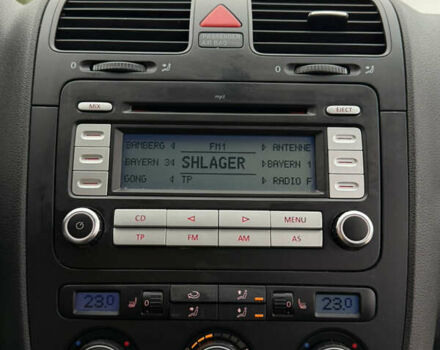 Серый Фольксваген Гольф, объемом двигателя 1.4 л и пробегом 204 тыс. км за 6350 $, фото 37 на Automoto.ua