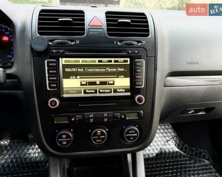 Серый Фольксваген Гольф, объемом двигателя 1.4 л и пробегом 170 тыс. км за 5299 $, фото 3 на Automoto.ua