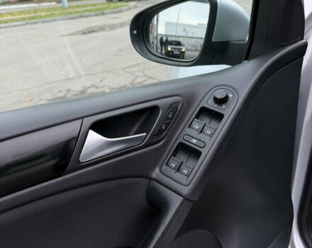 Серый Фольксваген Гольф, объемом двигателя 1.6 л и пробегом 222 тыс. км за 7999 $, фото 24 на Automoto.ua