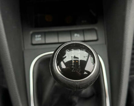 Серый Фольксваген Гольф, объемом двигателя 1.6 л и пробегом 222 тыс. км за 7999 $, фото 43 на Automoto.ua